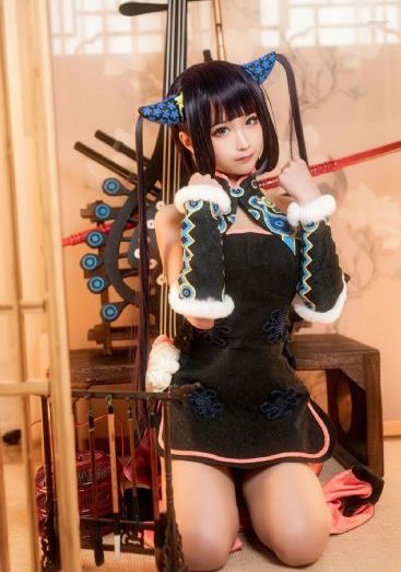 年轻漂亮的女教师2