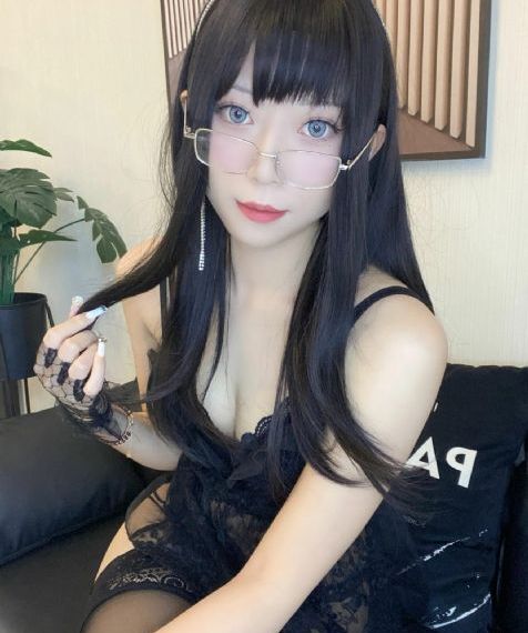 把乳夹乖乖戴上被迫调教