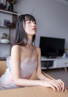 偷拍25位粉嫩美女撒尿视频